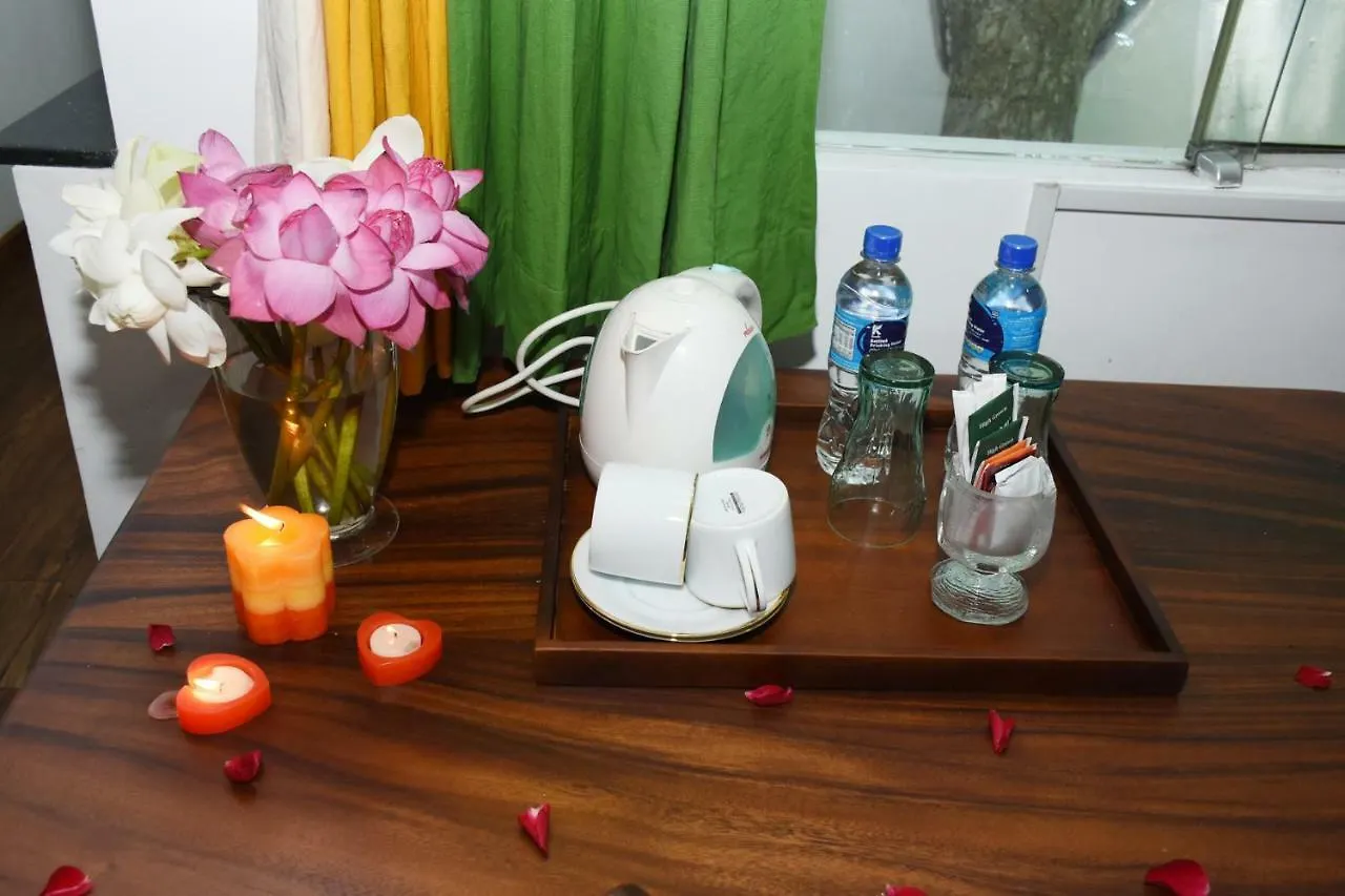 *** Guest house Colombo Tree House Hotel Nugegoda Sri Lanka