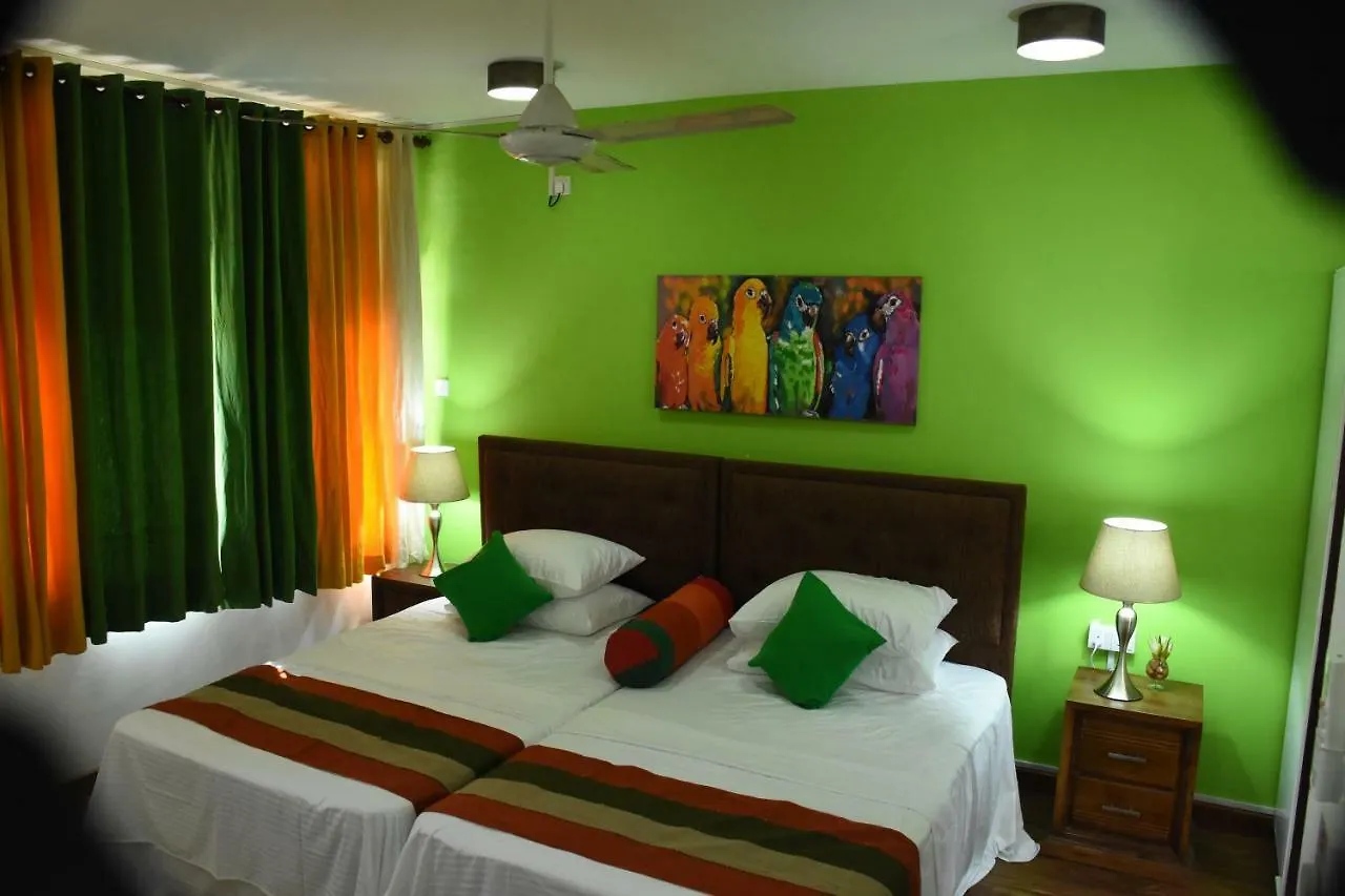 Colombo Tree House Hotel Nugegoda Guest house